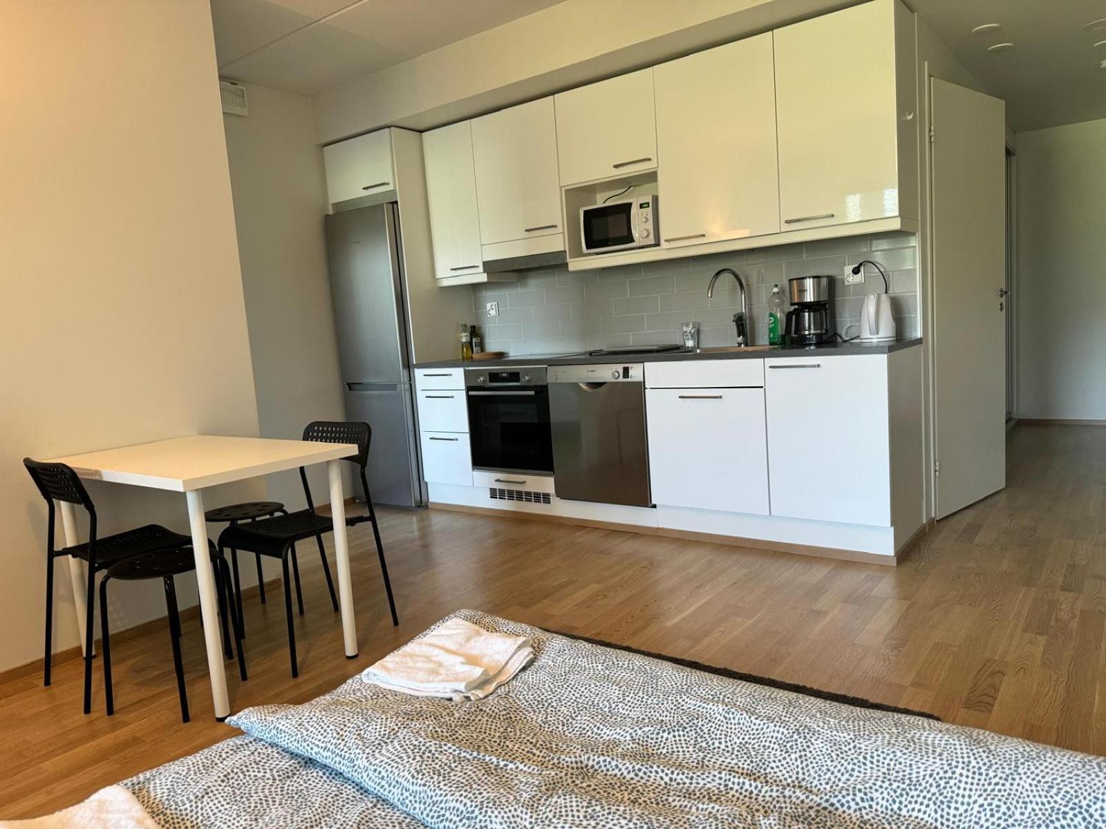 Transit Apartment Hel Airport Вантаа Экстерьер фото